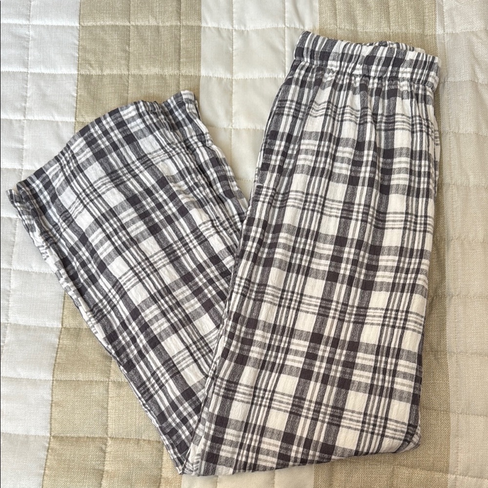 American Eagle Outfitters Checkered Lounge Linen Pants in Black and White Gray